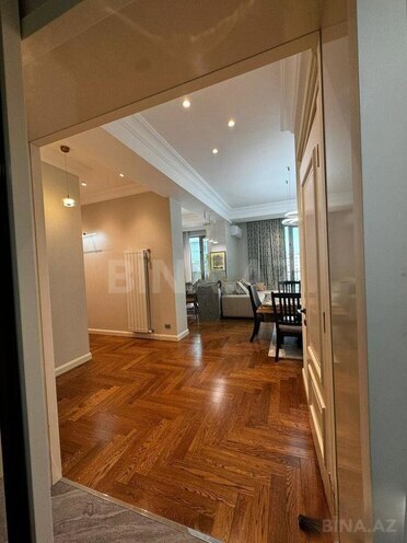 Сдаётся 3-комн. новостройка 110 м², м. Элмляр Академиясы, photo 4 from 17