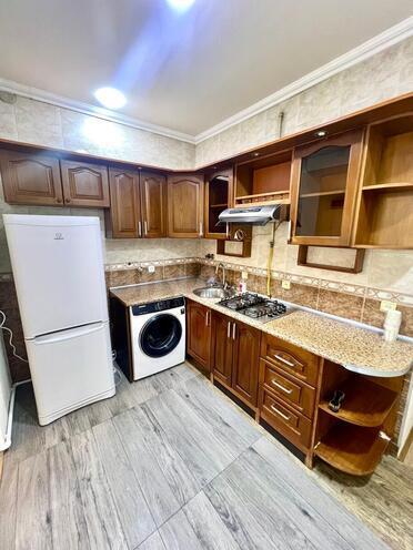 İcarəyə verilir 4 otaqlı köhnə tikili 122 m², 28 May m., photo 16 from 19