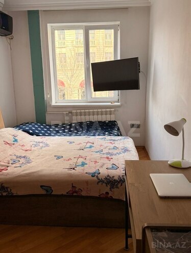 Satılır 2 otaqlı köhnə tikili 55 m², Nizami m., photo 4 from 11