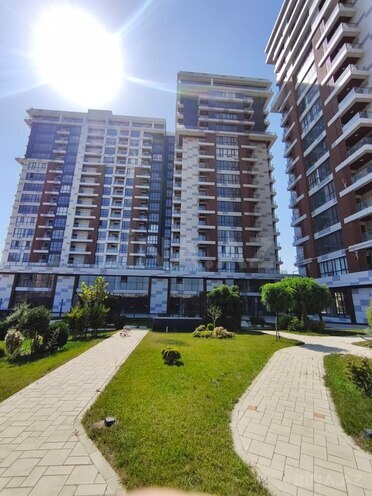 Продаётся 2-комн. новостройка 63 м², м. Кероглу, photo 1 from 32