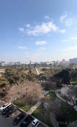 Satılır 3 otaqlı köhnə tikili 92 m², Gənclik m., photo 4 from 12