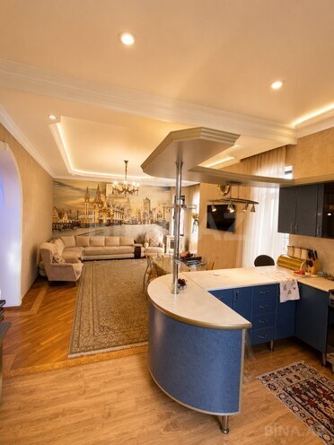 Satılır 7 otaqlı həyət evi/bağ evi 400 m², M.Ə.Rəsulzadə q., photo 14 from 32