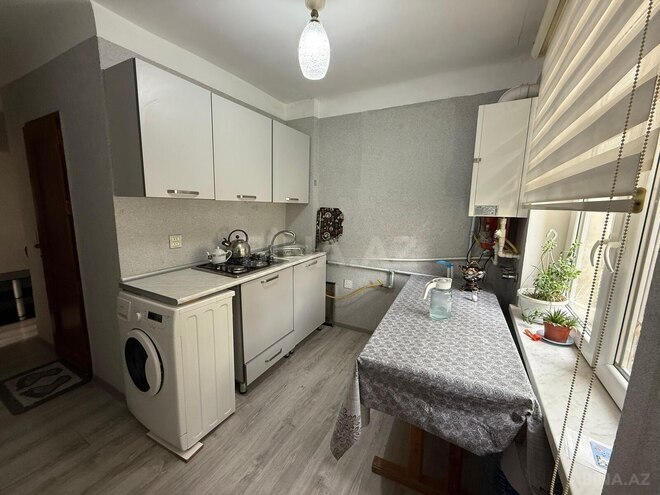 Satılır 2 otaqlı köhnə tikili 40 m², İnşaatçılar m., photo 5 from 7