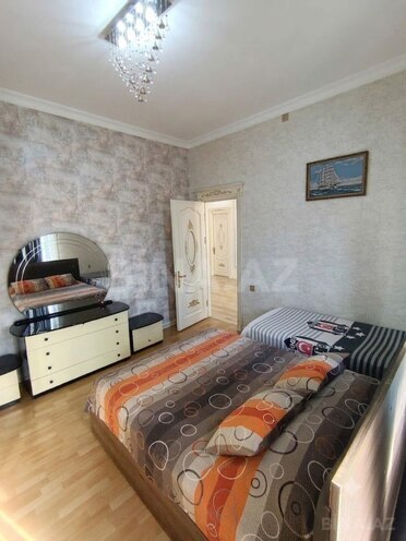 Satılır 7 otaqlı həyət evi/bağ evi 400 m², M.Ə.Rəsulzadə q., photo 27 from 32
