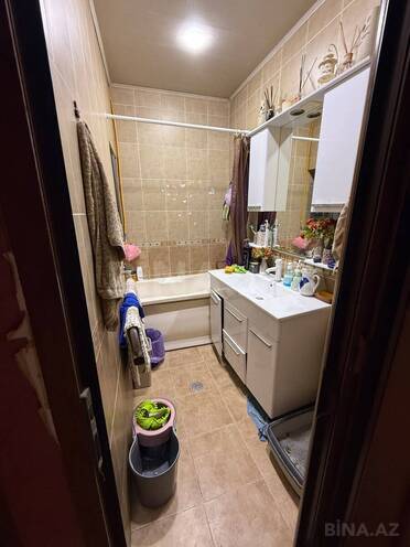 Satılır 2 otaqlı köhnə tikili 65 m², Xalqlar Dostluğu m., photo 12 from 22