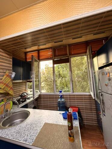 Satılır 2 otaqlı köhnə tikili 65 m², Xalqlar Dostluğu m., photo 13 from 22