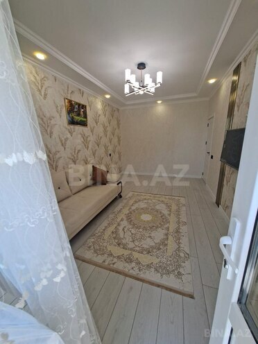Продается 2-комн. вторичка 70 м², м. Ази Асланов, photo 4 from 20