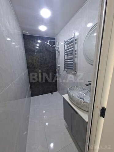 Продается 2-комн. вторичка 70 м², м. Ази Асланов, photo 15 from 20