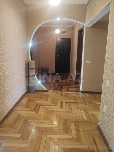 Satılır 5 otaqlı köhnə tikili 120 m², Həzi Aslanov m., photo 1 from 32