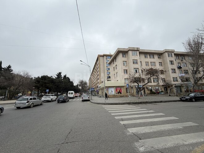 Satılır 2 otaqlı köhnə tikili 45 m², Bakıxanov q., photo 10 from 12