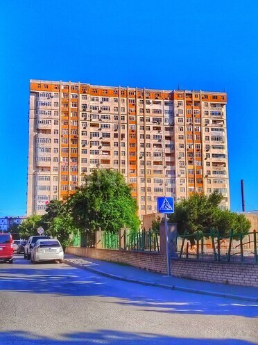 Продаётся 3-комн. новостройка 84 м², м. Нефтчиляр, photo 1 from 23