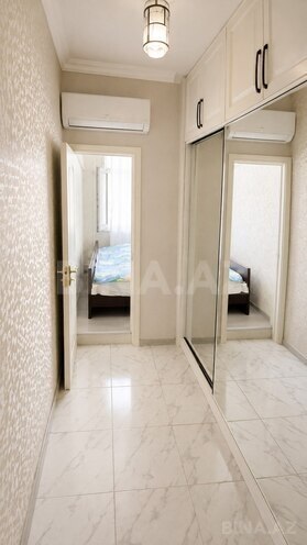 Satılır 2 otaqlı köhnə tikili 40 m², 8 Noyabr m., photo 7 from 11