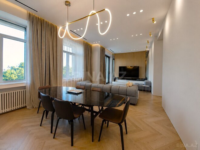 Satılır 2 otaqlı köhnə tikili 85 m², Sahil m., photo 4 from 18