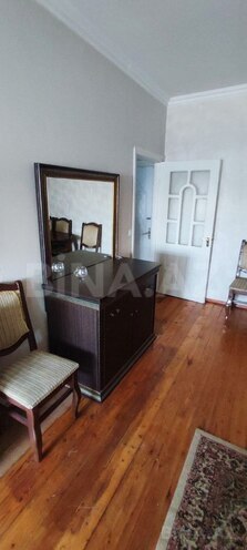 Satılır 2 otaqlı köhnə tikili 45 m², 8 Noyabr m., photo 13 from 14