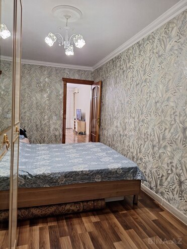 Продаётся 3-комн. вторичка 60 м², м. Нефтчиляр, photo 5 from 11