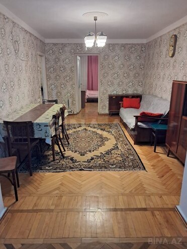 İcarəyə verilir 3 otaqlı köhnə tikili 65 m², İnşaatçılar m., photo 1 from 9