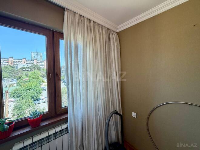 Продаётся 4-комн. вторичка 80 м², м. Нефтчиляр, photo 14 from 25