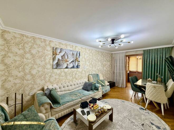 Продаётся 4-комн. вторичка 80 м², м. Нефтчиляр, photo 1 from 25
