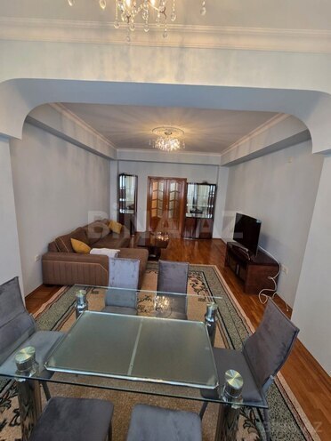 İcarəyə verilir 3 otaqlı yeni tikili 130 m², 8 Noyabr m., photo 1 from 16