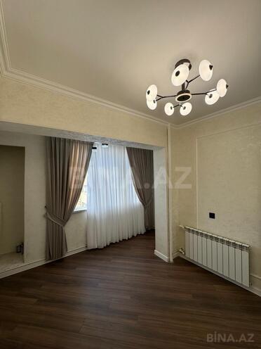 Satılır 2 otaqlı köhnə tikili 45 m², İnşaatçılar m., photo 1 from 13