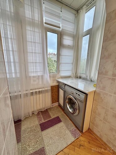 İcarəyə verilir 4 otaqlı köhnə tikili 85 m², Qara Qarayev m., photo 8 from 16