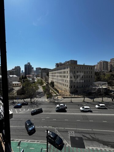 Satılır 2 otaqlı köhnə tikili 40 m², Elmlər Akademiyası m., photo 12 from 17