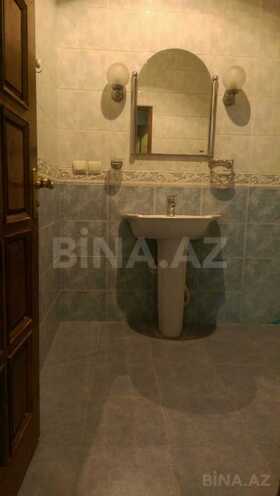 Сдаётся 3-комн. вторичка 200 м², Насиминский  р., photo 15 from 16