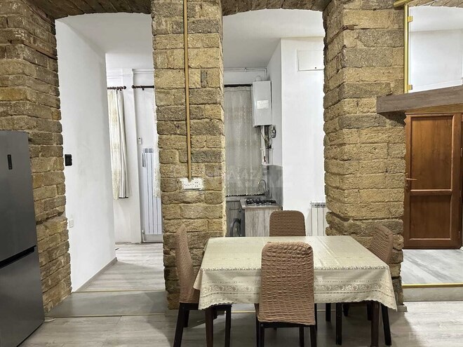 İcarəyə verilir 2 otaqlı köhnə tikili 60 m², Sahil m., photo 6 from 11