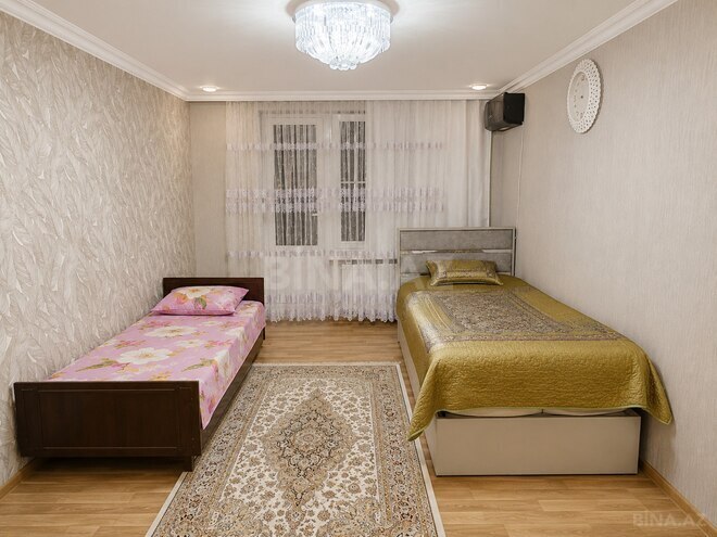 Satılır 3 otaqlı köhnə tikili 80 m², Qara Qarayev m., photo 11 from 12
