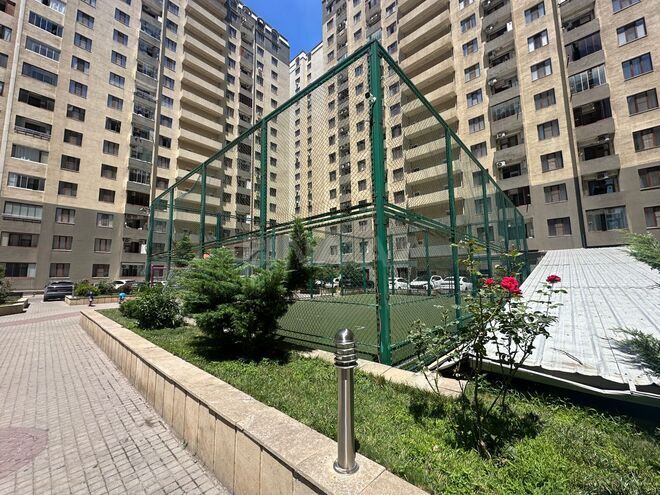 Продаётся 3-комн. новостройка 65 м², м. Кара Караев, photo 1 from 19
