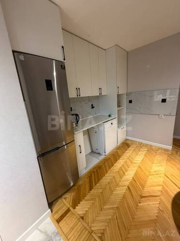 Продаётся 3-комн. вторичка 82 м², м. Иншаатчылар, photo 7 from 30