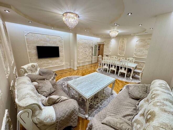 Продаётся 5-комн. вторичка 130 м², м. Насими, photo 3 from 19