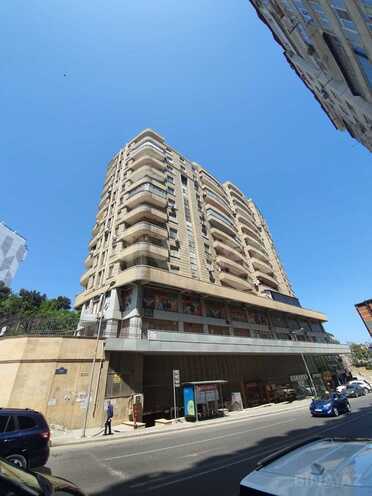 Сдаётся 3-комн. новостройка 130 м², м. 28 мая, photo 1 from 19