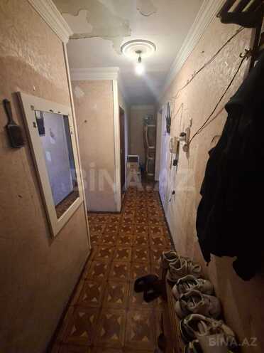 Satılır 2 otaqlı köhnə tikili 50 m², İnşaatçılar m., photo 1 from 13
