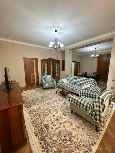 Satılır 3 otaqlı köhnə tikili 91.7 m², Nizami m., photo 3 from 16