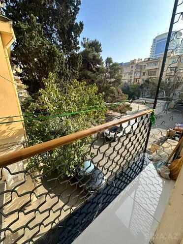 Satılır 3 otaqlı köhnə tikili 91.7 m², Nizami m., photo 14 from 16