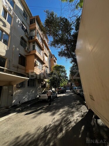 Satılır 2 otaqlı köhnə tikili 55 m², Memar Əcəmi m., photo 3 from 16