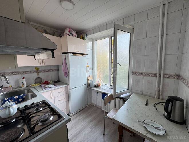 Продаётся 2-комн. вторичка 55 м², м. Кара Караев, photo 8 from 11