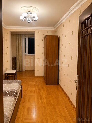 Продаётся 3-комн. вторичка 68 м², м. 20 января, photo 4 from 12