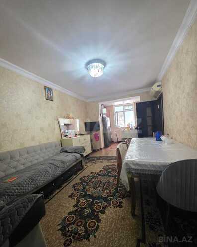 Продаётся 3-комн. вторичка 55 м², м. Иншаатчылар, photo 1 from 9
