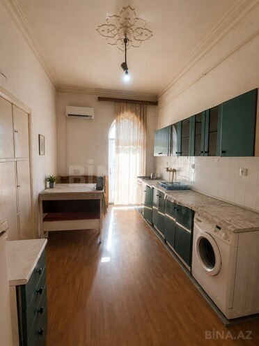 İcarəyə verilir 2 otaqlı köhnə tikili 55 m², 28 May m., photo 3 from 6