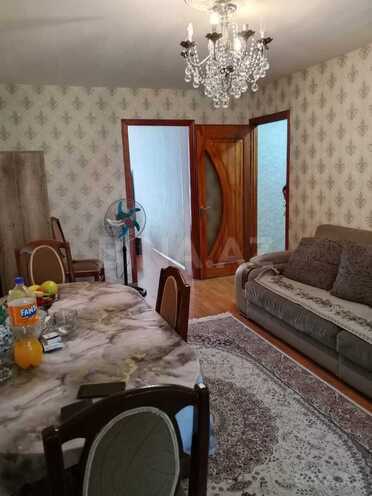 Продаётся 3-комн. вторичка 70 м², photo 1 from 11