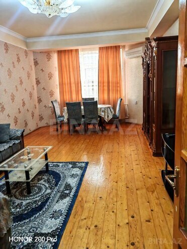 İcarəyə verilir 2 otaqlı köhnə tikili 72 m², Neftçilər m., photo 1 from 11