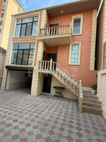 Satılır 5 otaqlı həyət evi/bağ evi 150 m², photo 1 from 30