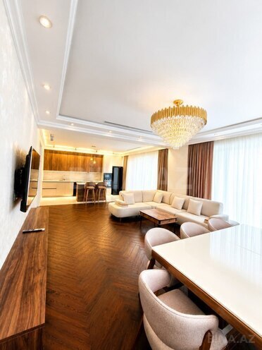 İcarəyə verilir 3 otaqlı yeni tikili 157 m², Ağ şəhər q., photo 1 from 12