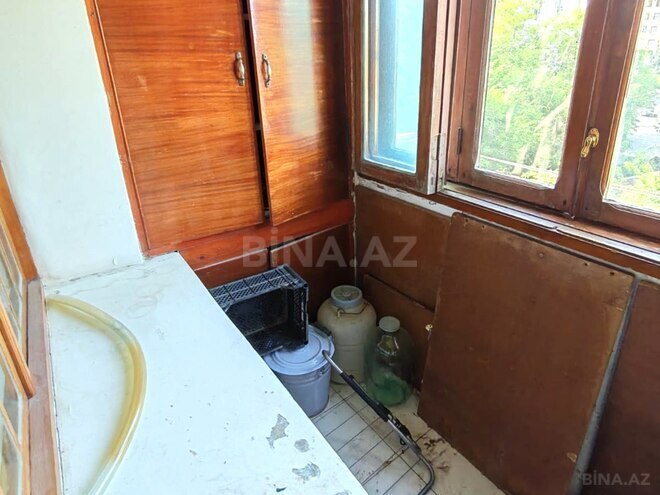 Продаётся 3-комн. вторичка 65 м², м. Кара Караев, photo 17 from 31