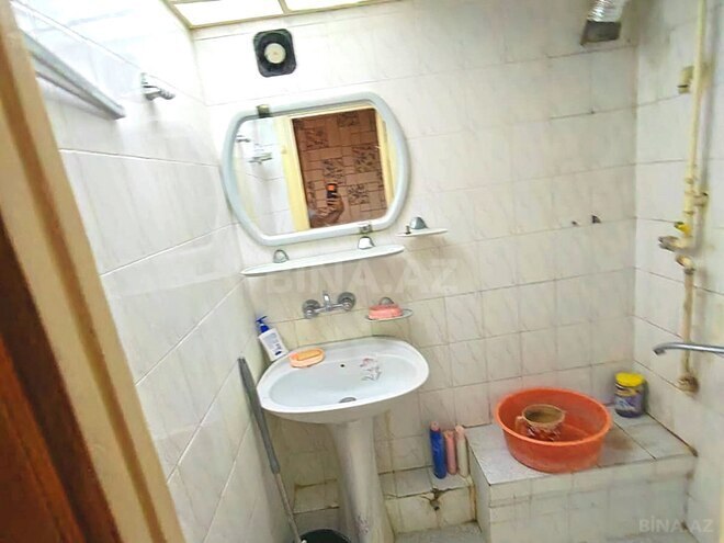 Продаётся 3-комн. вторичка 65 м², м. Кара Караев, photo 27 from 31