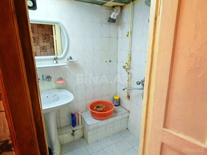 Продаётся 3-комн. вторичка 65 м², м. Кара Караев, photo 26 from 31
