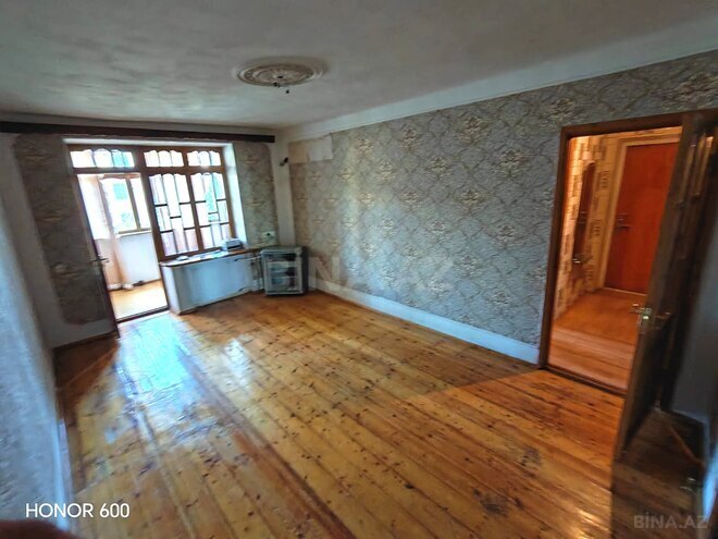 Продаётся 3-комн. вторичка 65 м², м. Кара Караев, photo 8 from 31