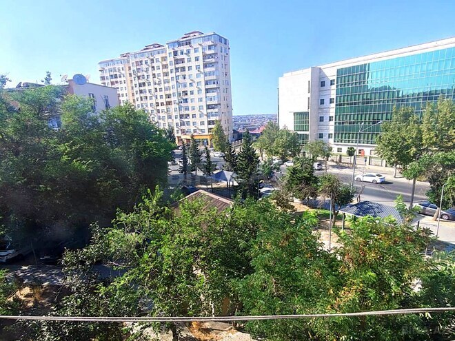 Продаётся 3-комн. вторичка 65 м², м. Кара Караев, photo 19 from 31